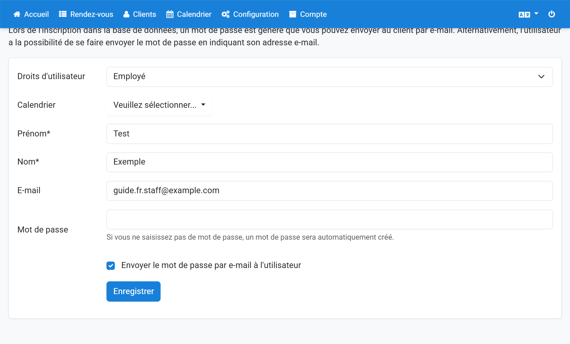 Cochez la case si vous souhaitez envoyer le mot de passe au client
