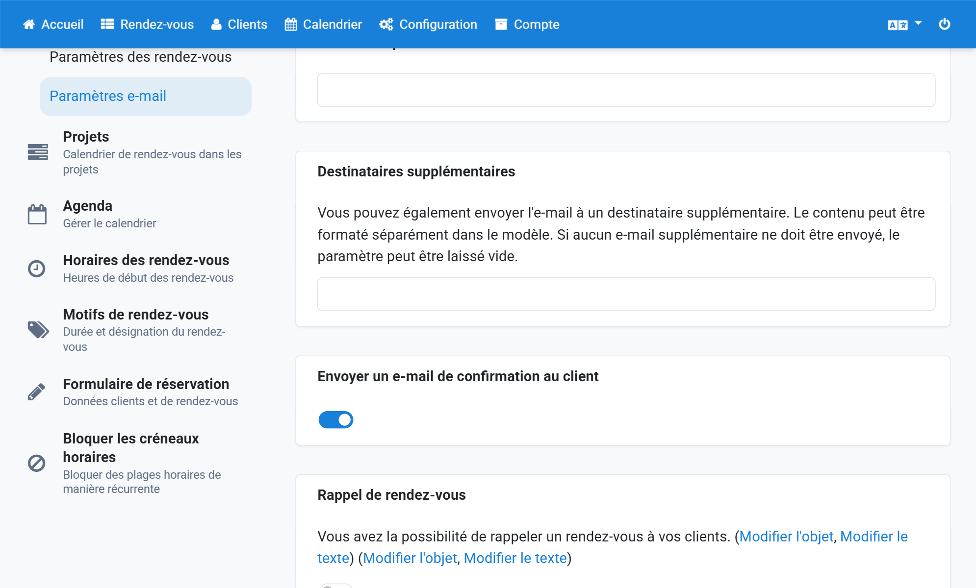 Indiquez si le client doit recevoir un e-mail de confirmation